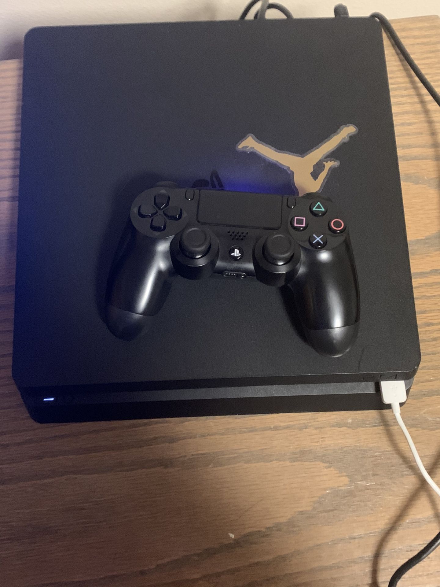 PS4 slim