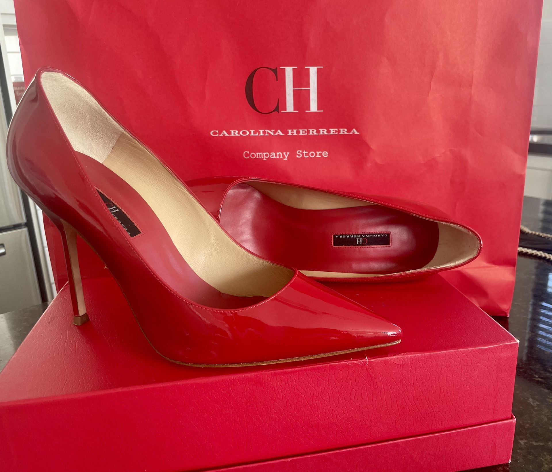 Patent Leather Stilettos / Carolina Herrera