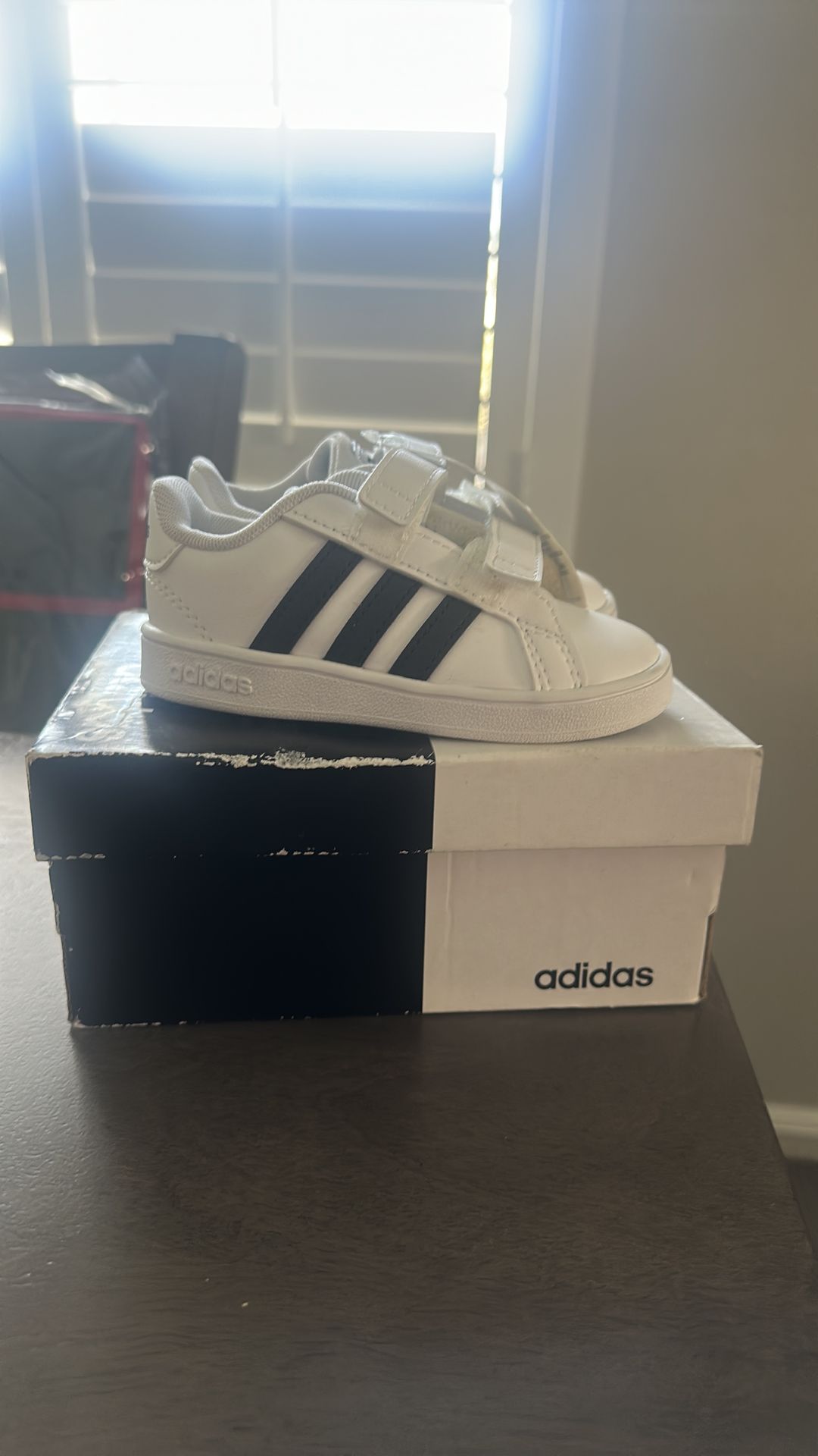 Toddler adidas size 6