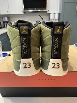 Air jordan 12 deals retro class of 2003