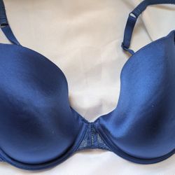 Womens Maidenform Blue Bra 38D I think. Custom Lift Pushup, Lace Band 07175 75th Anniversary Edition