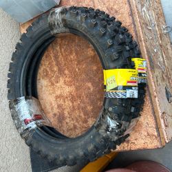 GeoMax Mx53 tires