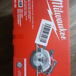 Milwaukee M18 circular saw - sealed, new in box
