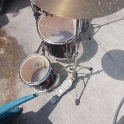 First Act Drum Set 3
