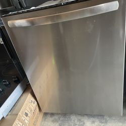 Frigidaire Stainless Steel Dishwasher 3 Racks! 