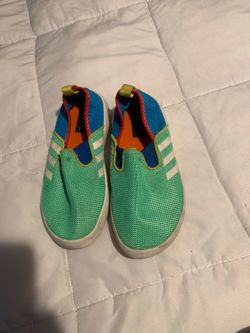 Zapatos size 12c adidas
