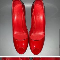 Gucci Peep Toe Wedges In Red Patent Leather Size 38.5