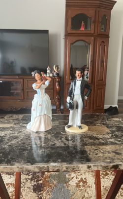 Homco Home Interior William Lady With Mirror