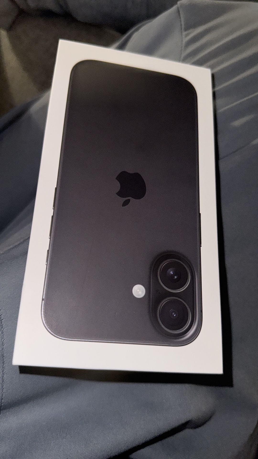iPhone 16