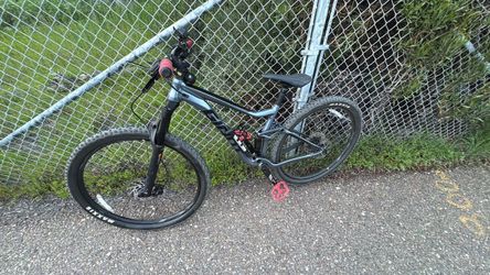 2024 Giant Stance 1 size 29 frame Medium