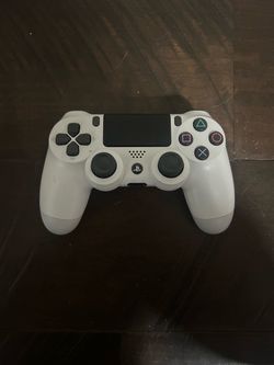 PS4 controllers