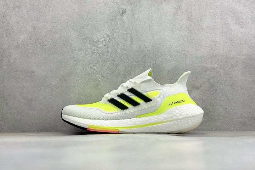Adidas UltraBoost 21