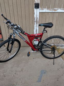 Mongoose 26 " mountain bike