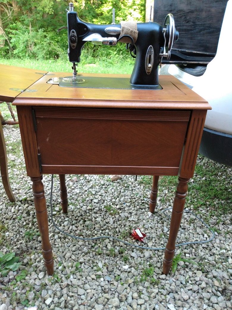 White Antique Sewing Machine With table