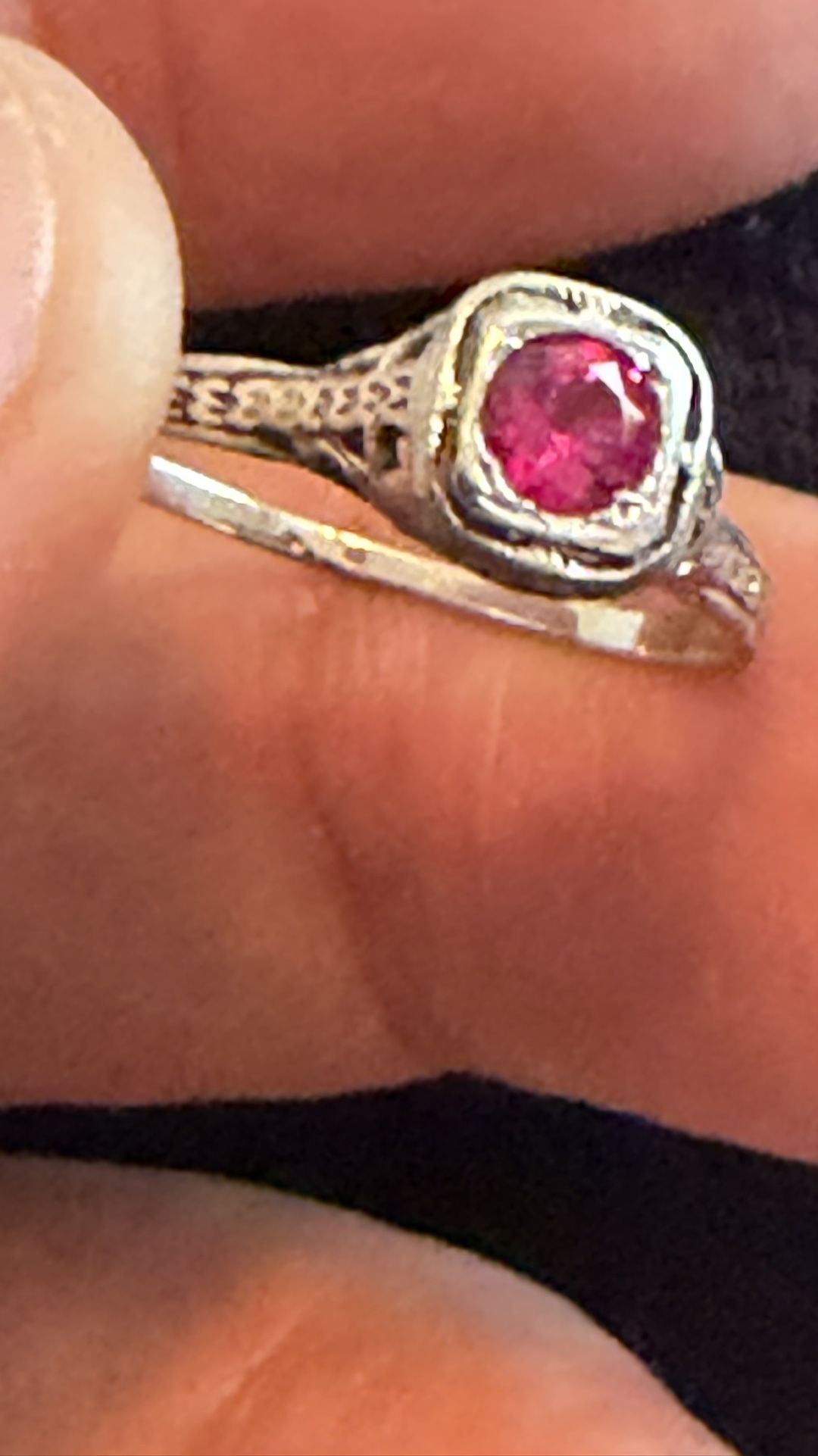 Vintage 18k Solid White Gold Ring With Natural Ruby Gemstone, 1.5 Grams