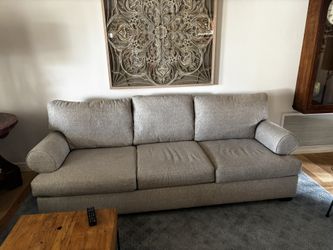 8’ Couch