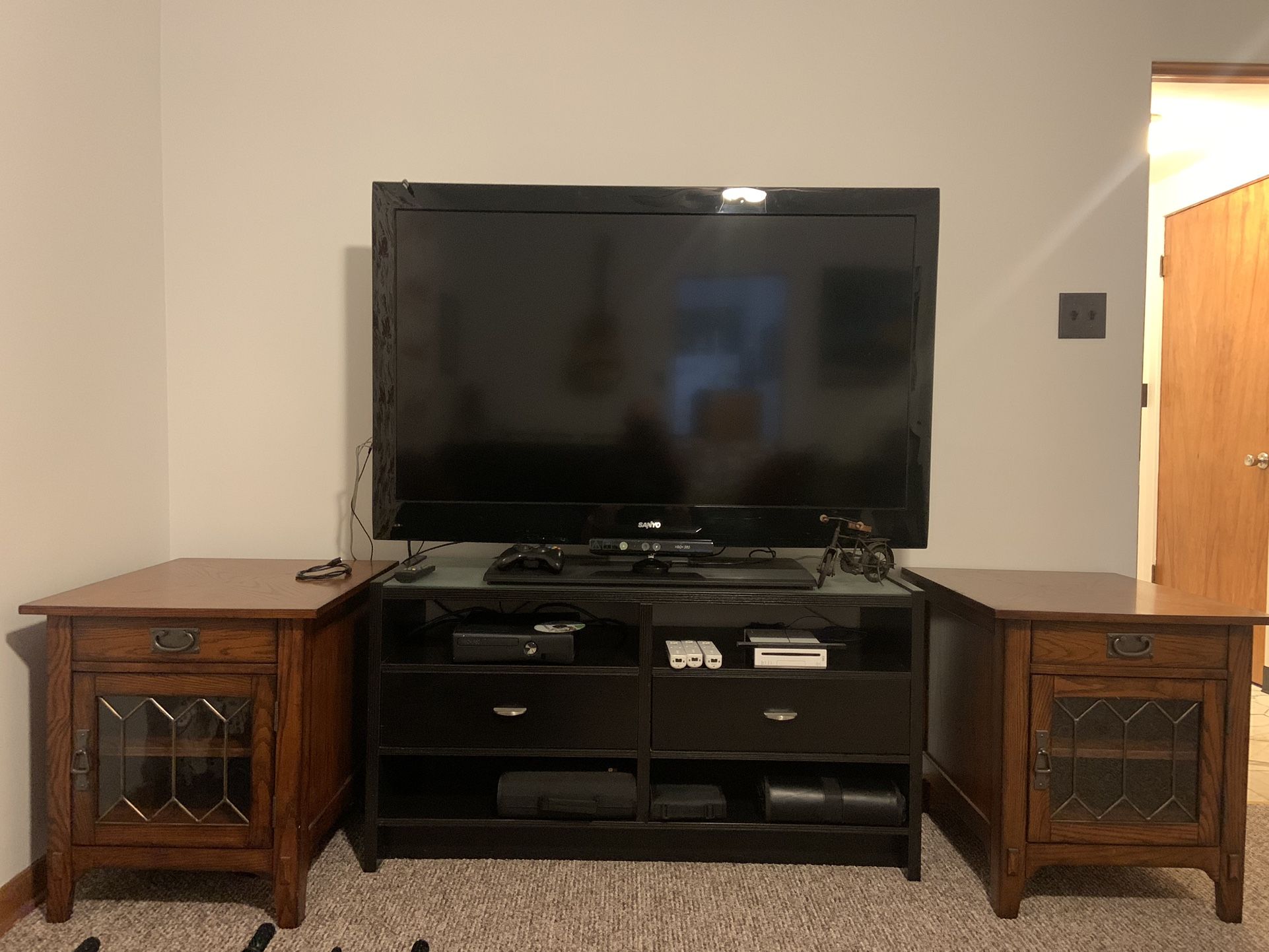 60” SANYO TV with Tv Stand Or Tv For $120