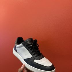 Lv Rivoli Sneakers 
