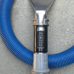 Used 4.5" High Pressure Upholstery  Tool W/Hide A Hose 500psi 