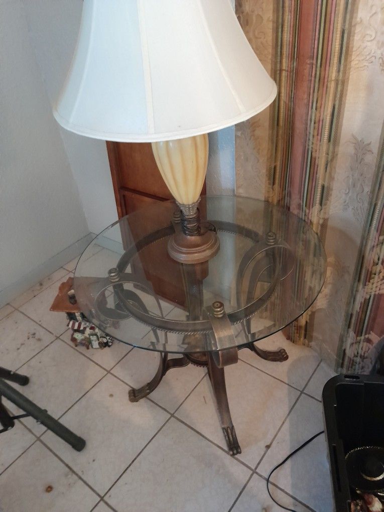 Oval & Round Glass Table.