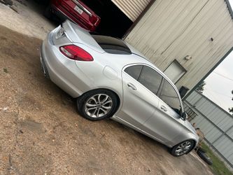 2018 Mercedes c300 124k mile $6399