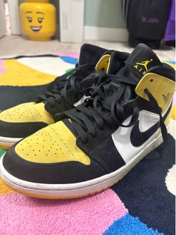 Nike Air Jordan 1 Mid Black/Yellow