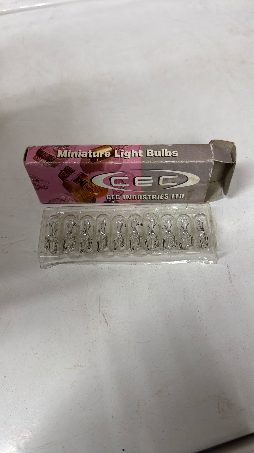 Miniature Light Bulbs #194. 10-pack