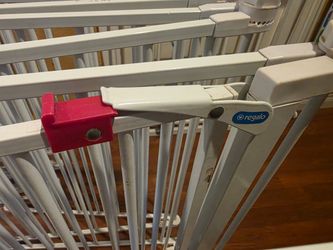 Regalo Safety baby gate, Play Yard (28x192")