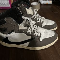 Travis Scott Jordan 1