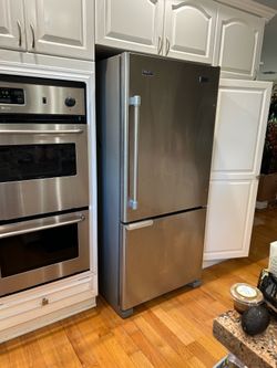 CLEAN Maytag 30" Stainless Steel Bottom-Freezer Refrigerator – Ice Maker & LED Lighting