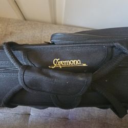 Cremona  7V-75 Premier Novice Violin-1/2 Size.