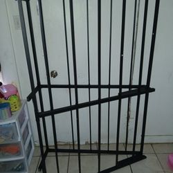 Queen Size Bed Frame. MUST PICKUP!!