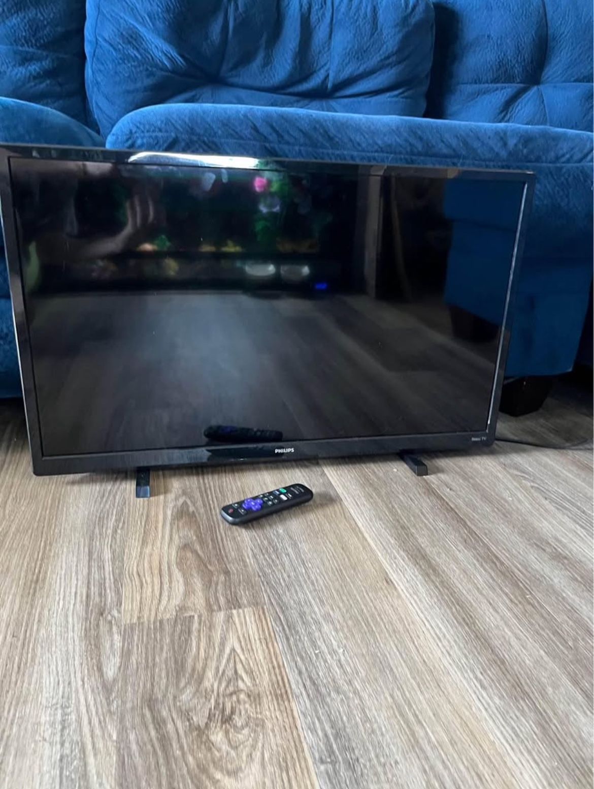 34in Roku Phillips TV