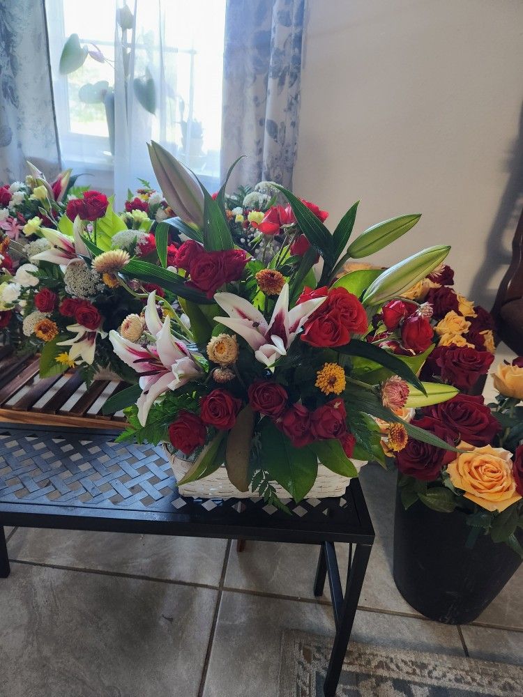 Lucy's FLOWERS 💐