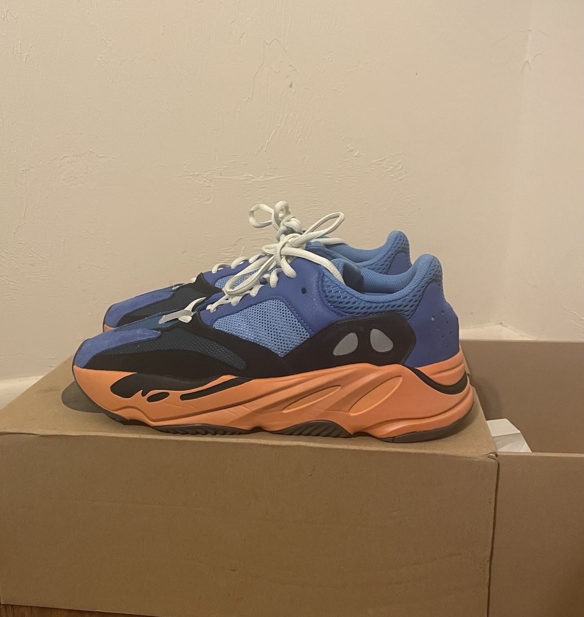 Yeezy Boost 700 Bright Blue'