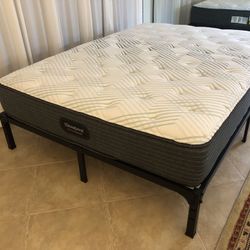 $299.99 !!!PRICE REDUCED!!! Queen BeautyRest Firm Mattress (Pressure  Smart 2.0 Plush 11.75”) PLUS FREE Mattress Protector Like New Lake Park FL