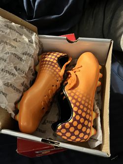 13.5c Soccer Cleats