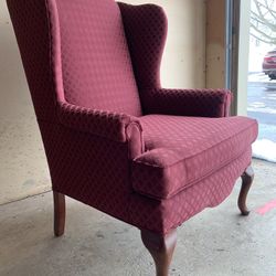 Couch Maroon