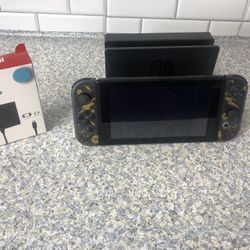 Nintendo Switch 32 gb with docking station no offers or trades please!!