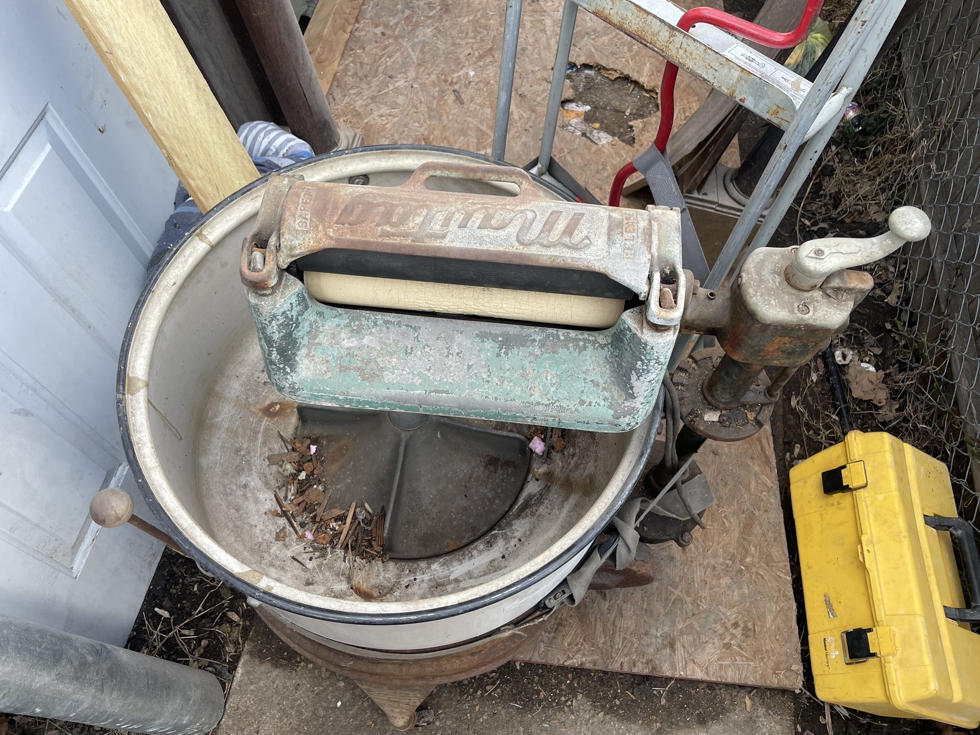 Antique Maytag Washing Machine 