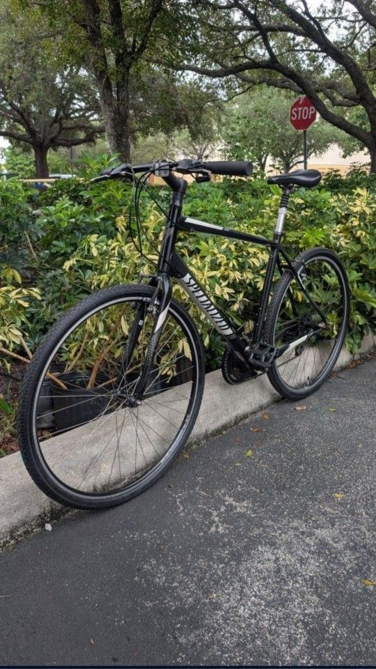 Specialized Sirrus Hybrid Aluminum Frame Bike