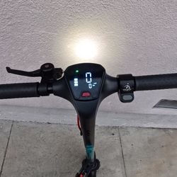 Gotrax Apex Pro.  Lightly Used Condition.  Charger Included 