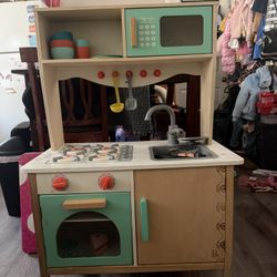 Play Kitchen 