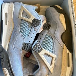 Jordan 4 University Blue Size 9 