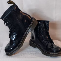 *Like New* Dr. Martens AIRWALK Patent Leather Lace Front Boots: Sz. 3