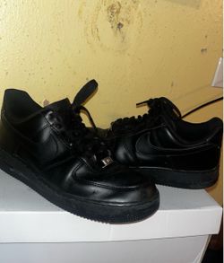 Nike Air Force 1 Black Sneakers