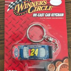 Winner's Circle Jeff Gordon #24 DUPONT Die-Cast Car Keychain 1:87