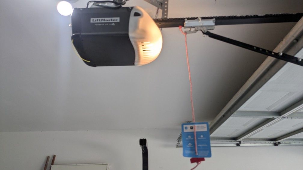 Garage Door (Garage Door Opener)