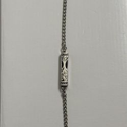 Black And Silver Pendant Urn