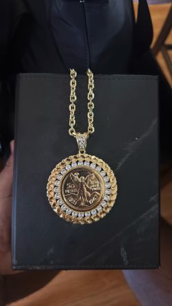 Gold Centenario Chain